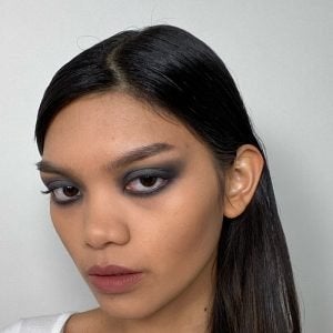 90s grunge makeup look